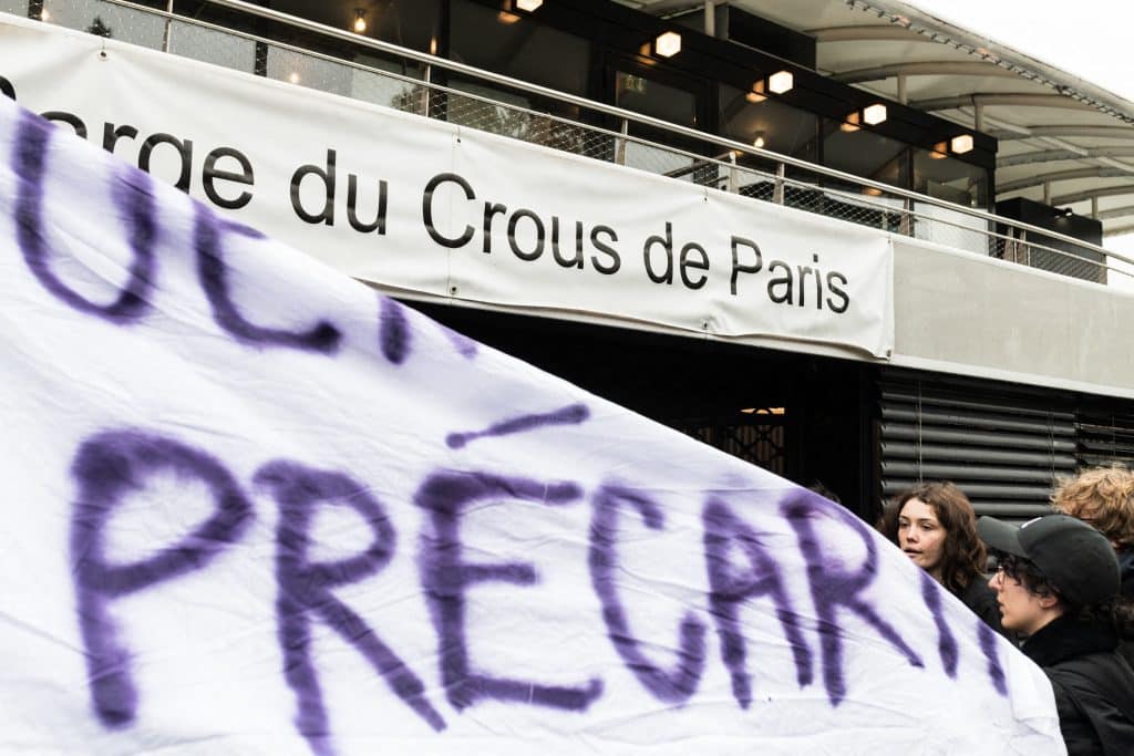 , Au CROUS de Paris, trente postes de téléconseillers supprimés
